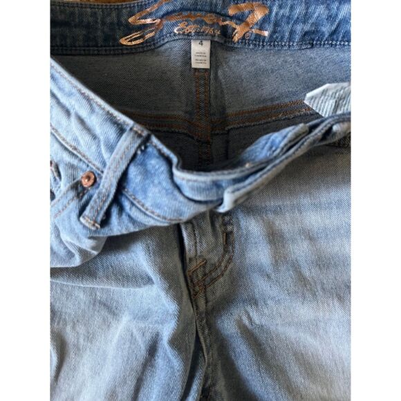 Seven7 Light Wash Fashion Jean Women's Size 4 - Picture 6 of 7